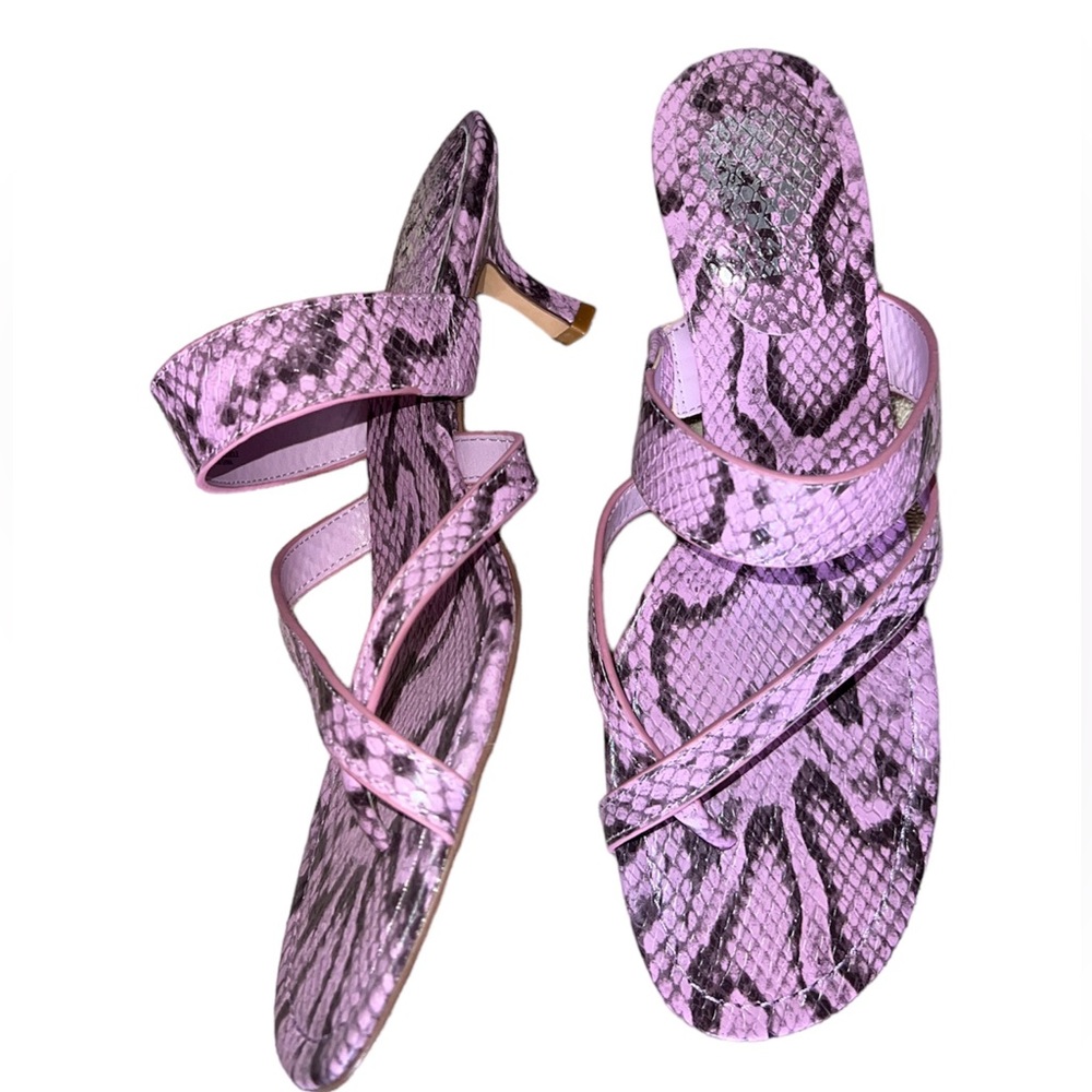 🪻NWB! Lavender Snakeskin Pattern Kitten Heels